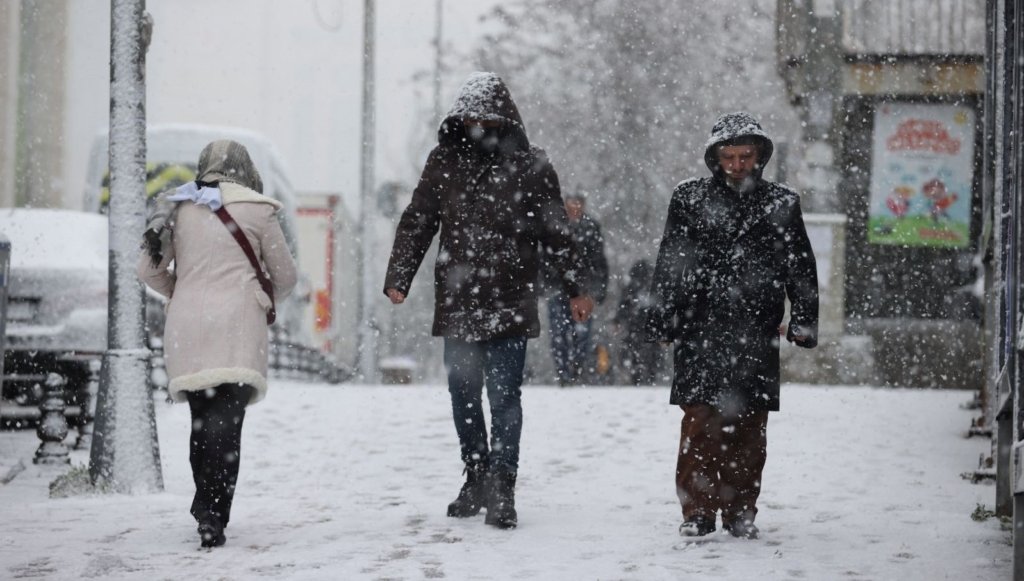 meteoroloji’den-8-il-icin-kuvvetli-kar-uyarisi-(istanbul’a-ne-zaman-kar-yagacak?)