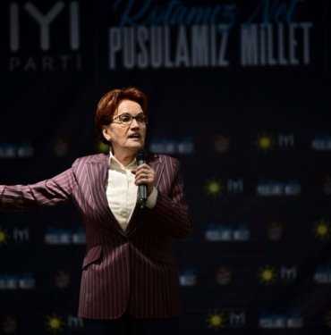 aksener:-baska-partileri-kazandirmak-icin-mi-bu-partiyi-kurduk?