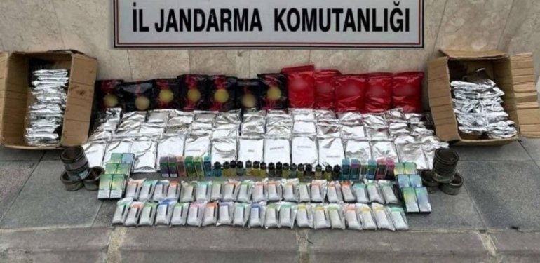 Mersin’de jandarmadan elektronik sigara operasyonu