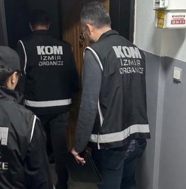 izmir’de-feto-suphelilerine-yonelik-operasyon:-14-gozalti