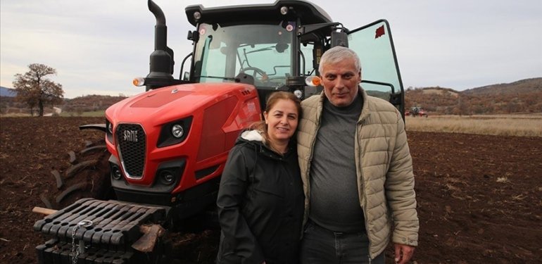 Emekli olup köyüne döndü, 5 bin dönüm araziyi tarıma kazandırdı