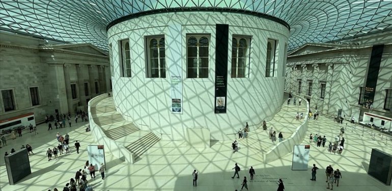 Londra müzelerindeki 1700’e yakın eserin akıbeti bilinmiyor