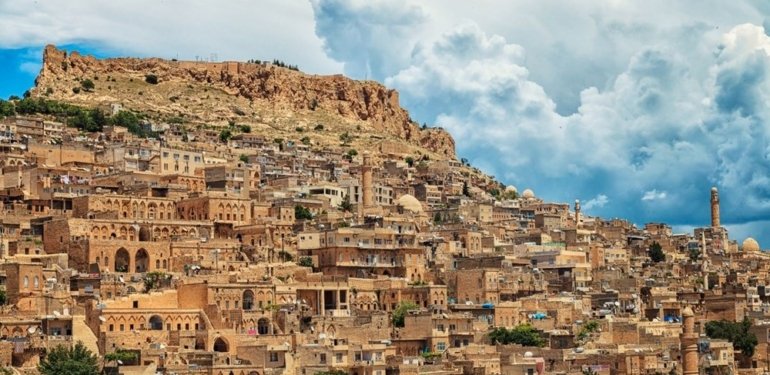 Mardin’de zincirleme trafik kazasında 3 kişi yaralandı