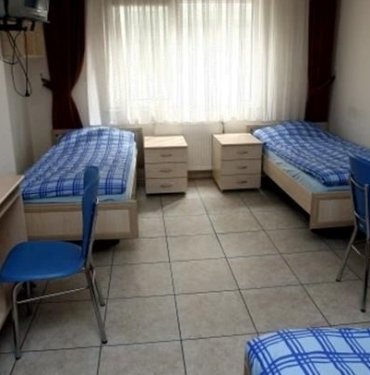 alanya’da-beraber-uyuyan-depremzede-ikizlerin-yurttan-atildigi-iddiasina-inceleme-ve-sorusturma
