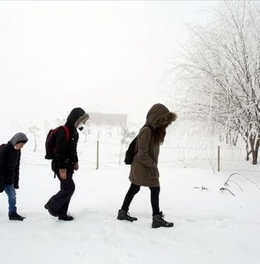 van’in-3-ilcesinde-egitime-kar-engeli