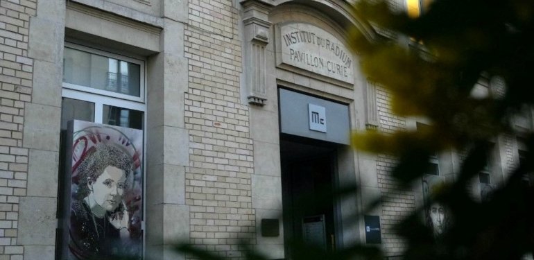 Fransa kültür bakanı Marie Curie’nin Paris’teki laboratuvarının yıkımına engel oldu