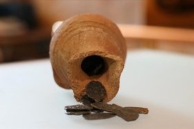 karabuk’te-bulunan-“kumbara”dan-yaklasik-1400-yillik-10-sikke-cikti