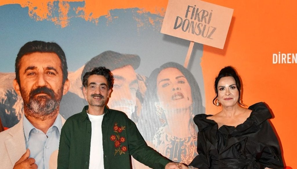 baskan-filmine-unlu-yildizlarla-dolu-gala