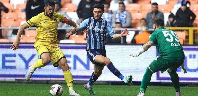 Adana Demirspor-İstanbulspor maçında beraberlik