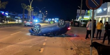 bodrum’da-otomobille-carpisan-cip,-takla-atti:-3-yarali