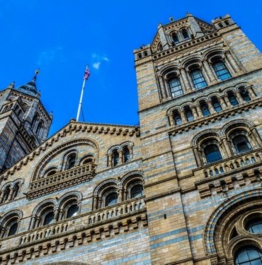 londra-muzelerindeki-1700’e-yakin-eserin-calindigi-ya-da-kayboldugu-bildirildi