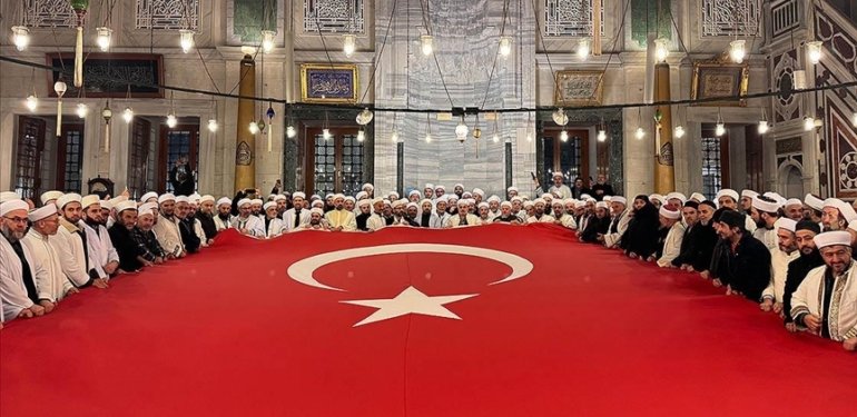 Din görevlileri Fatih Camisi’nde “birlik ve huzur” için buluştu
