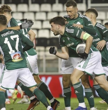 fatih-terim’in-calistirdigi-panathinaikos,-kupada-olympiakos-ile-berabere-kaldi