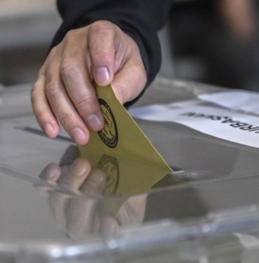 partilerin-tercihi-on-secim-yerine-yoklama