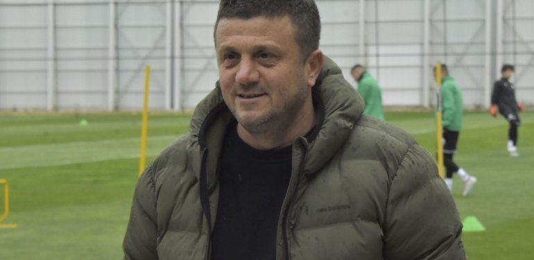 Fenerbahçe yenilgisi sonrası Konyaspor’da Hakan Keleş ile yollar ayrıldı