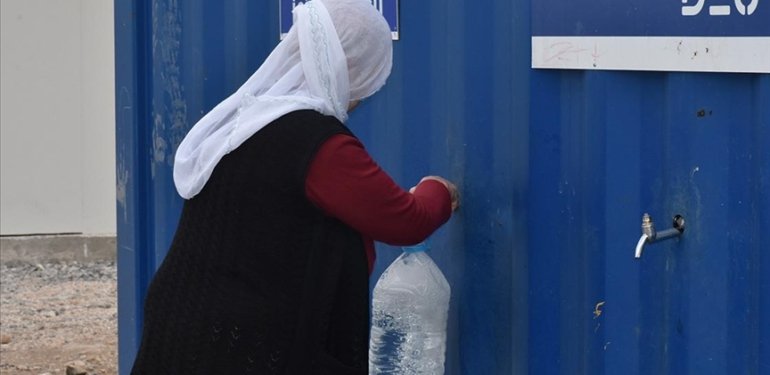 DEÜ’nün arıtma üniteleri günde 100 bin depremzedeye temiz su sağlıyor