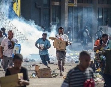 papua-yeni-gine’de-siddet-olaylari:-16-kisi-hayatini-kaybetti