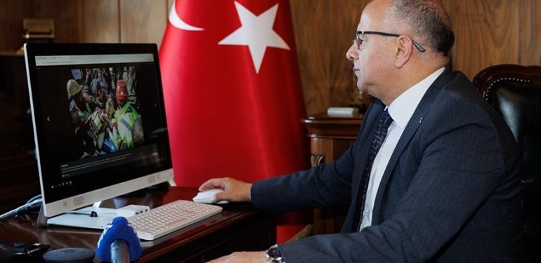 TCDD Genel Müdürü Pezük’ün, “Yılın Kareleri” oylamasında seçimi “Hoş geldin” oldu