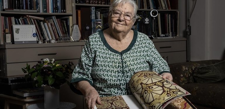 Türk sanat tarihinin çalışmaktan usanmayan çınarı: Prof. Dr. Nurhan Atasoy