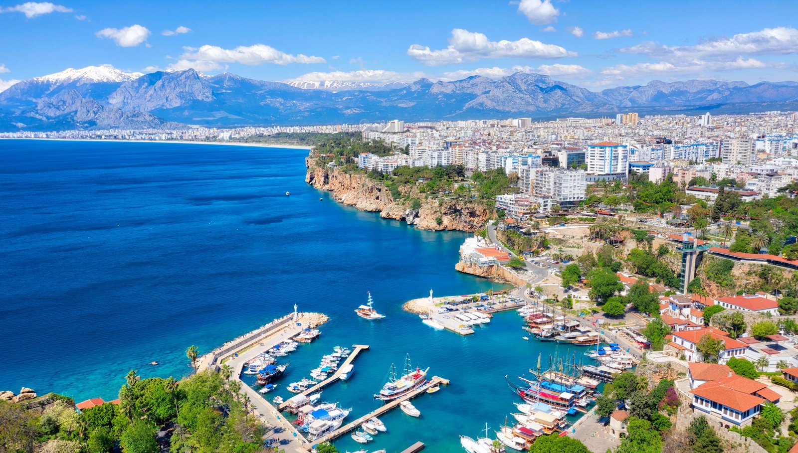 antalya’da-3-kisiyi-oldurup-1-kisiyi-yaralayan-saniga-88-yil-4-ay-hapis-cezasi