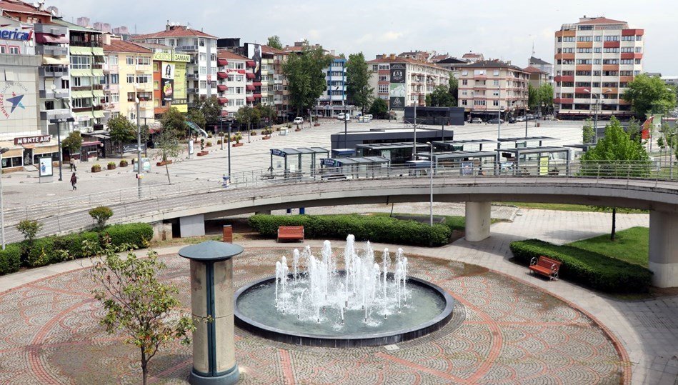kocaeli’de-posette-bulunan-altinlar-sahibine-teslim-edildi