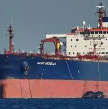 son-dakika-haberi:-iran,-izmir’e-petrol-getiren-tankere-el-koydu