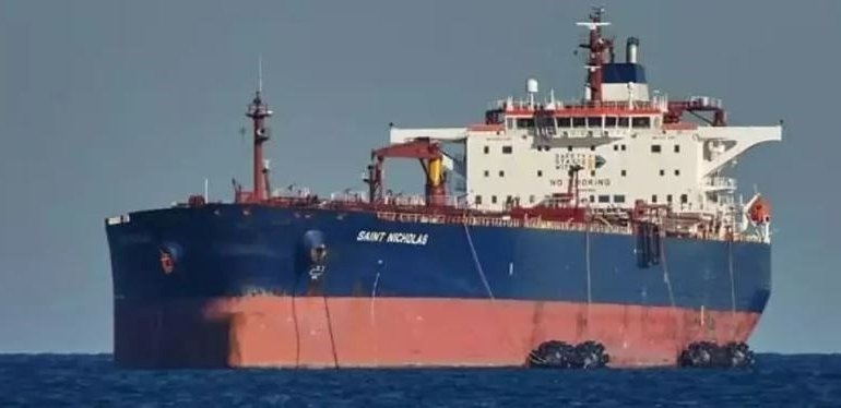 SON DAKİKA HABERİ: İran, İzmir’e petrol getiren tankere el koydu