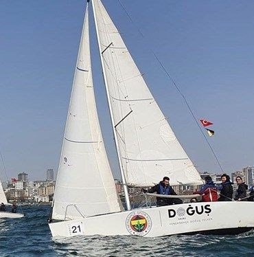 fenerbahce-dogus-yelken-sporculari-datca’yi-rekor-surede-gecti