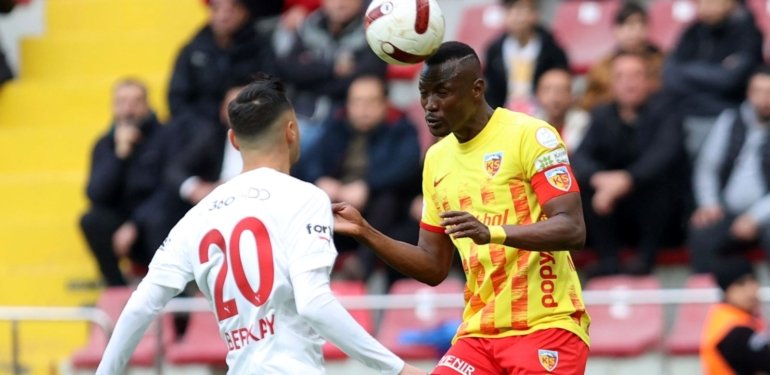 Kayserispor, Mame Thiam’ın ayrılığını açıkladı