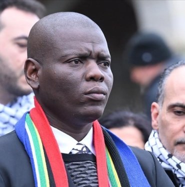 guney-afrikali-bakan-lamola,-lahey’deki-durusmanin-ardindan-aciklama-yapti