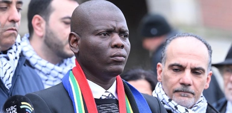 Güney Afrikalı Bakan Lamola, Lahey’deki duruşmanın ardından açıklama yaptı