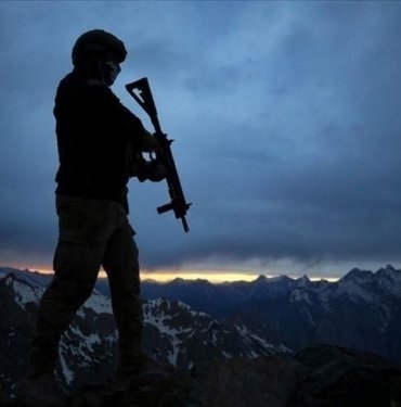 pence-kilit-operasyonunda-bir-asker-sehit