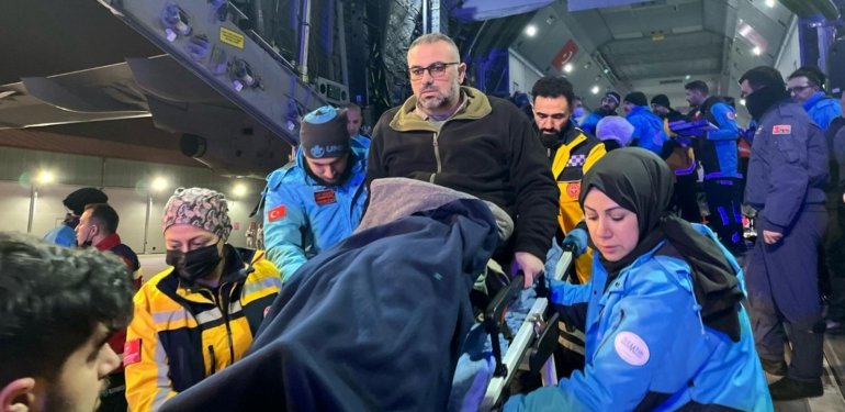 Gazze’den 85 hasta ve yaralı daha Türkiye’ye getirildi