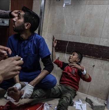 İsrail’in Gazze’de farklı noktaları hedef alması sonucu çok sayıda kişi öldü ve yaralandı