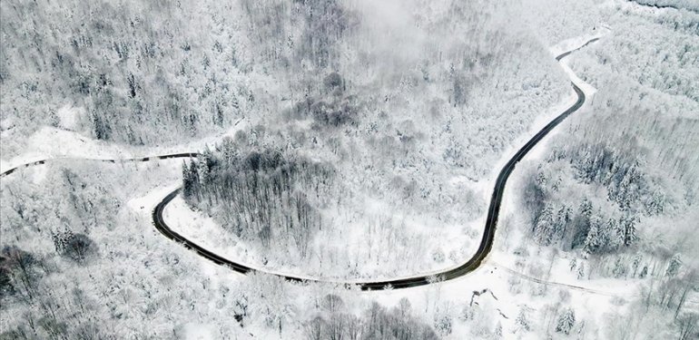 Çam Dağı ormanları karla kaplandı