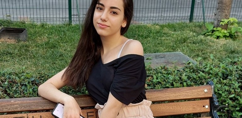 Meleknur 6 kişiye can verdi
