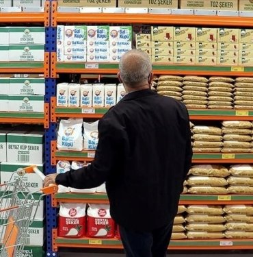 Perakende satış hacmi kasımda yıllık bazda yüzde 12,8 arttı