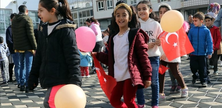 Okullarda karne öncesi “kış şenliği” etkinlikleri