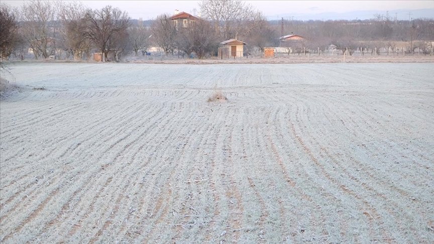 Trakya’da etkili olan kar yağışı yerini soğuk havaya bıraktı