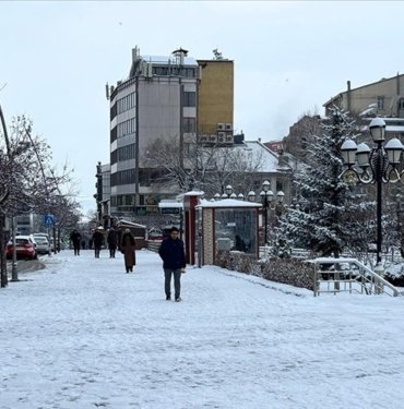Erzurum, Tunceli, Ağrı, Ardahan ve Kars’ta kar yağışı etkili oluyor