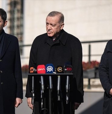 Cumhurbaşkanı Erdoğan: Pazar günü Ankara merkezli büyükşehirler ve kalan illerin açıklamasını yapacağız