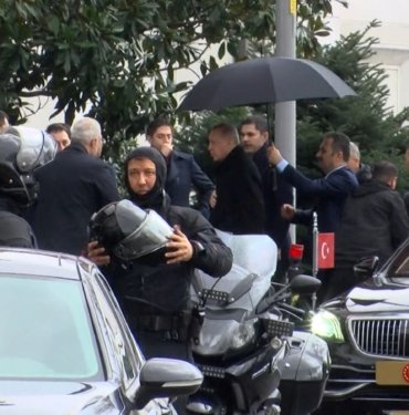 Cumhurbaşkanı Erdoğan’dan yerel seçim mesaisi: İstanbul’da ilçe adayları için toplantı