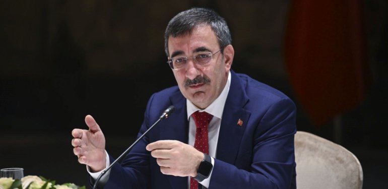 Cumhurbaşkanı Yardımcısı Yılmaz’dan emekliye zam açıklaması