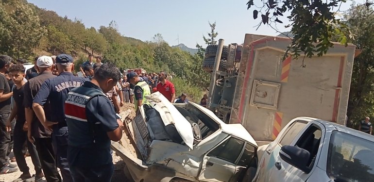 Cenaze namazı kılanların arasına dalan kamyon şoförü ve şirket ortaklarına hapis istemi