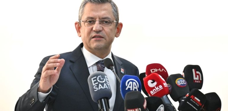 Özgür Özel’den emekli maaşı mesajı
