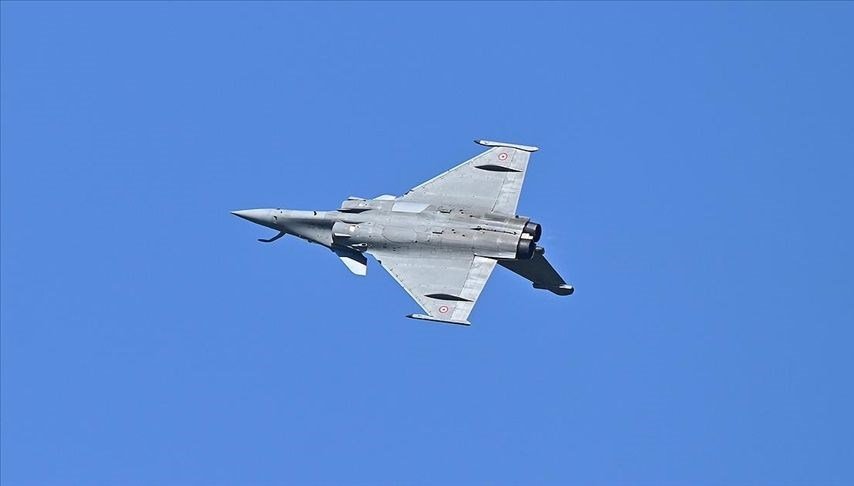 Fransa duyurdu: 42 Rafale savaş uçağı siparişi verildi