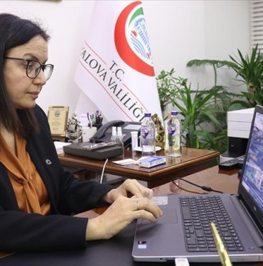 Yalova Valisi Hülya Kaya favori AA karelerini seçti
