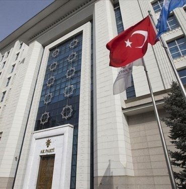 AK Parti’nin 14 Ocak’taki aday tanıtım toplantısı ertelendi