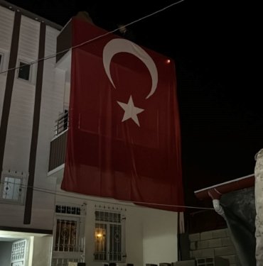 Türkiye şehitlerine ağlıyor: Acı haberler ailelere ulaştı