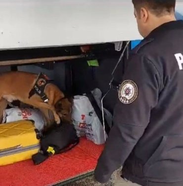 Osmaniye’de iki farklı yolcu otobüsünde uyuşturucu madde ele geçirildi